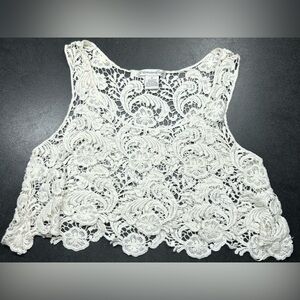 Demanding Vintage Y2K Boho Women's Size S Sleeveless White Lace Crop top